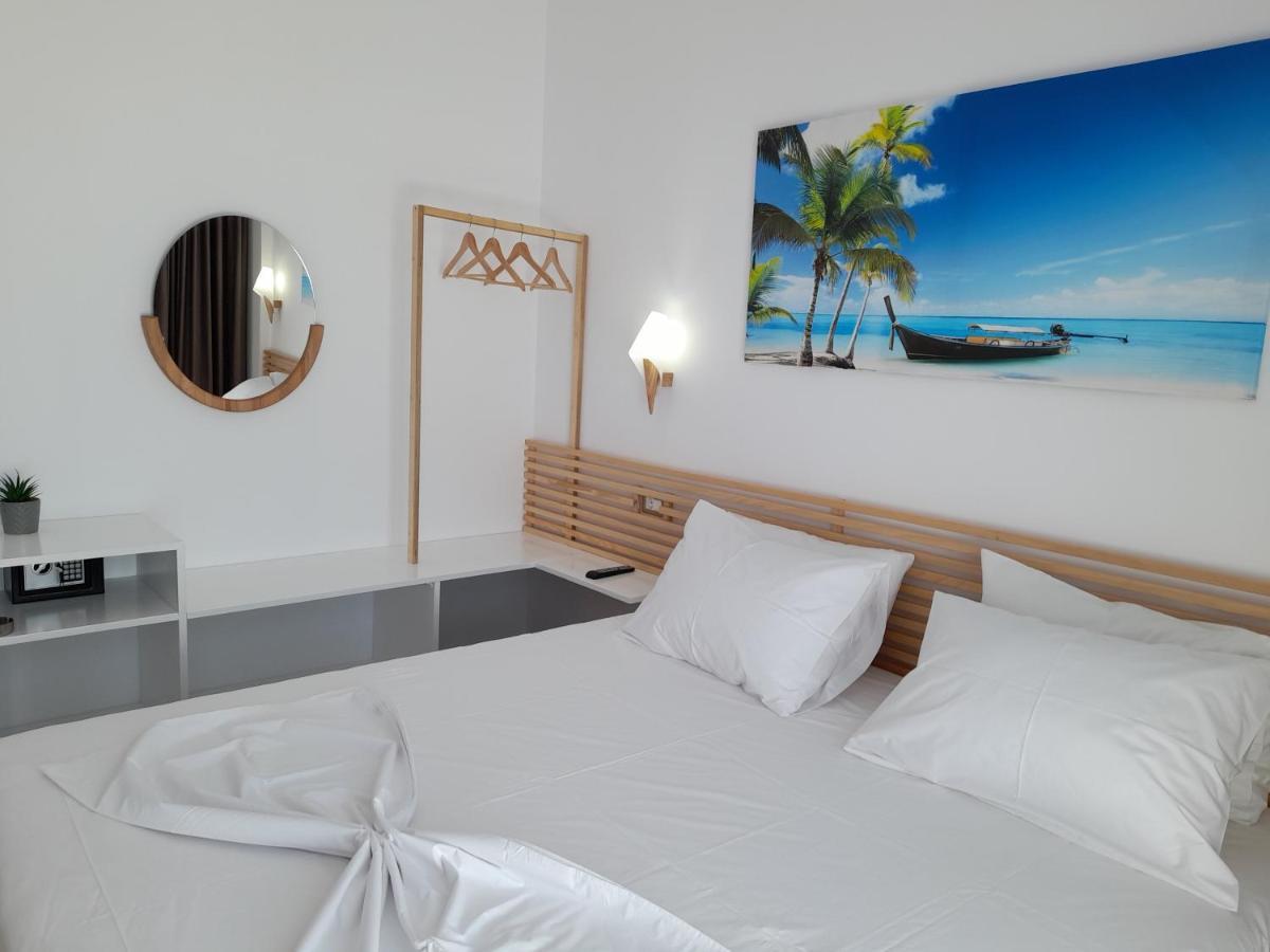 Anxhelos Hotel Himare Exterior foto