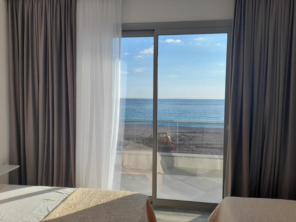 Anxhelos Hotel Himare Exterior foto