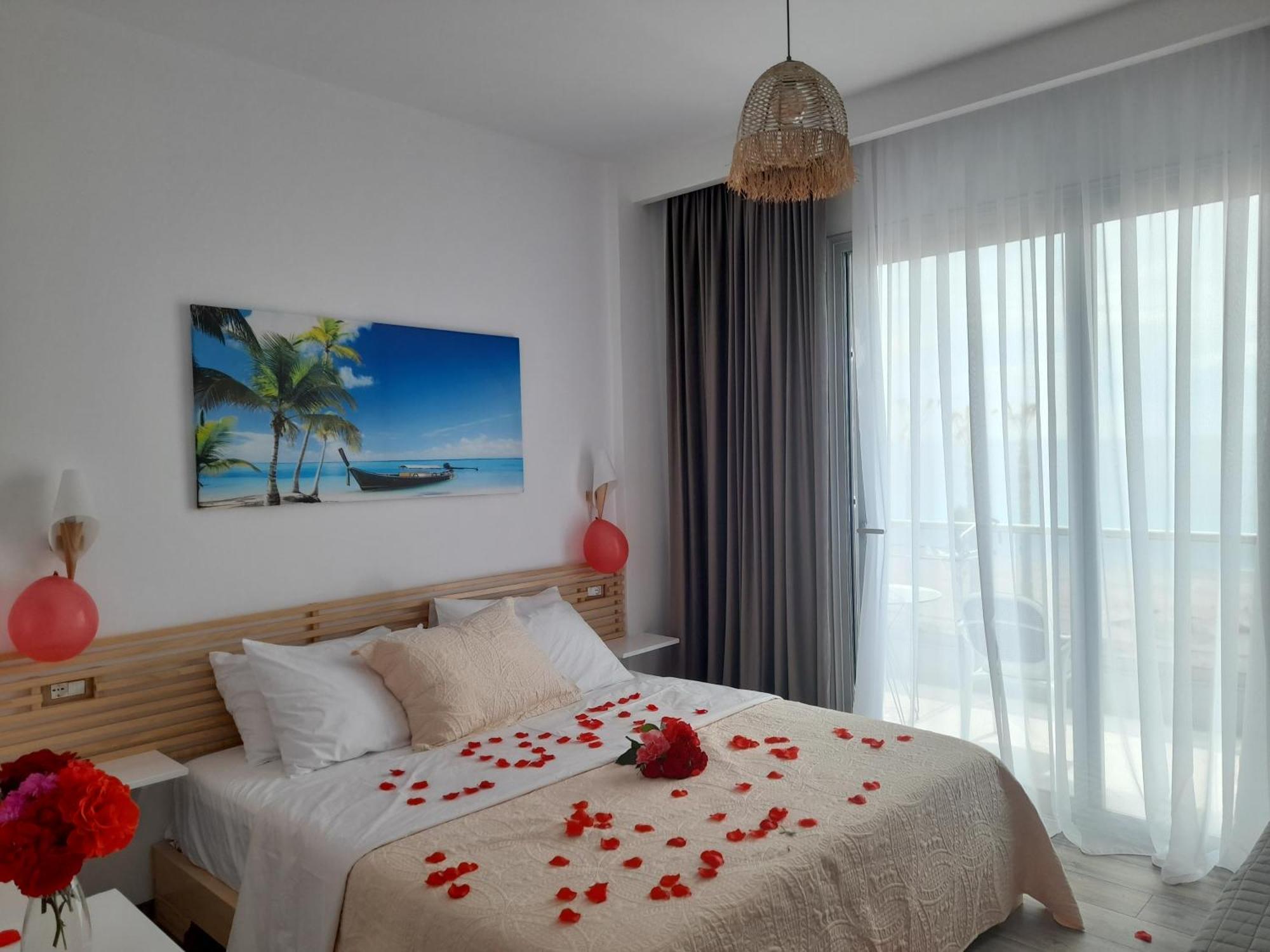 Anxhelos Hotel Himare Quarto foto