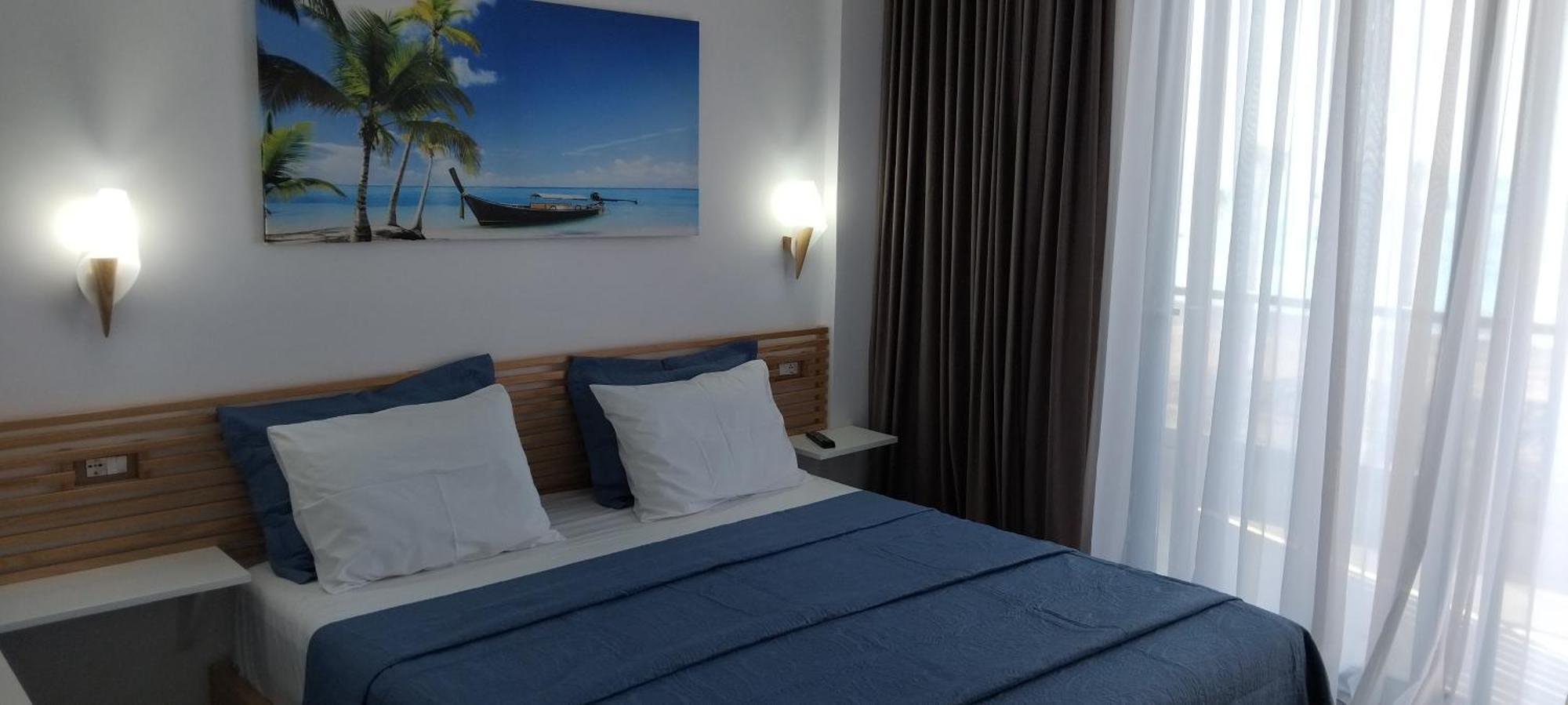 Anxhelos Hotel Himare Quarto foto