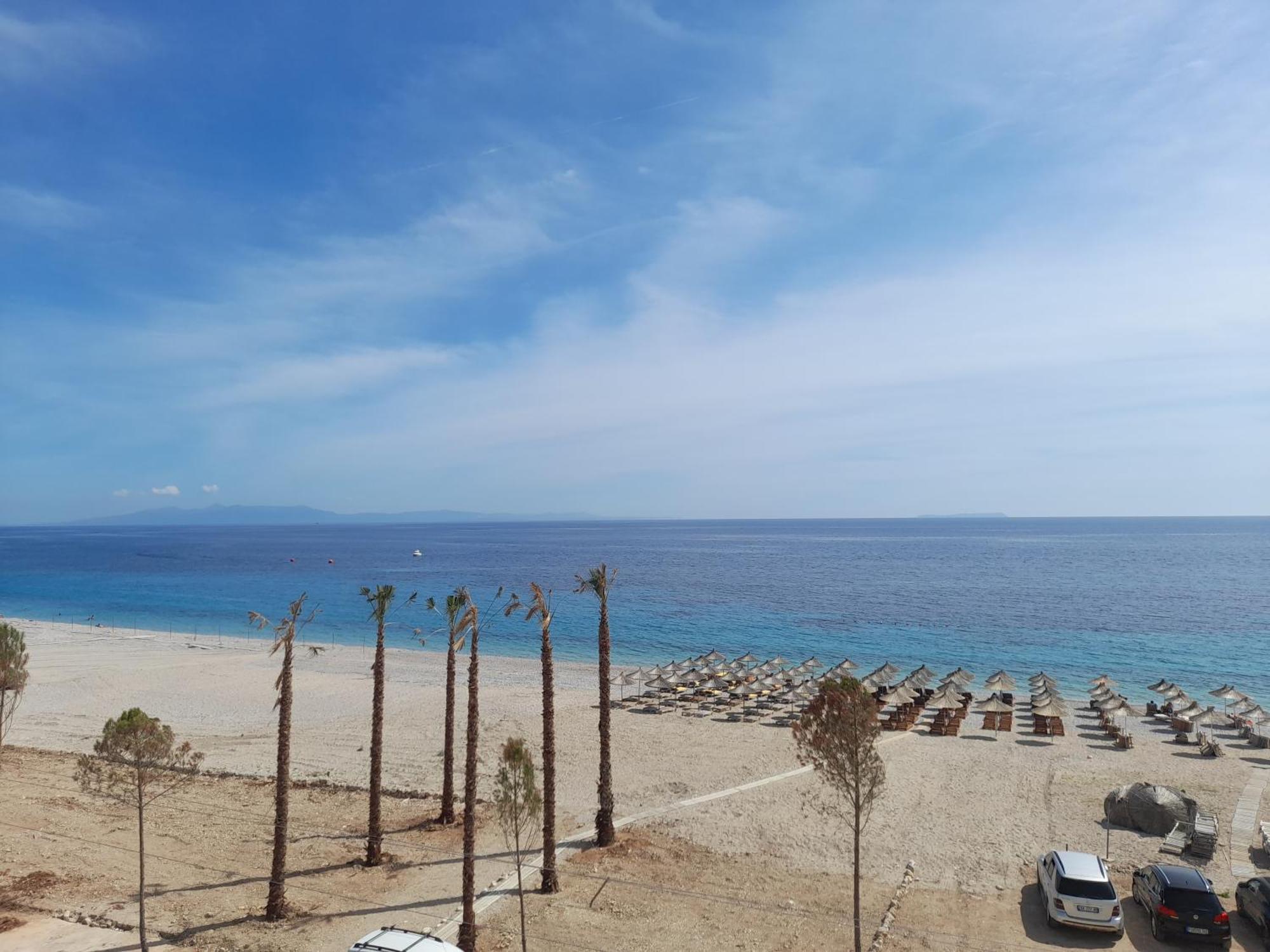 Anxhelos Hotel Himare Quarto foto